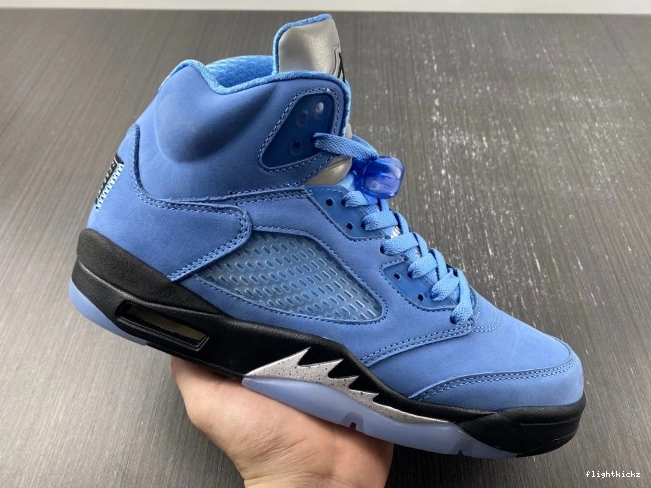 DV1310-401 Jordan 5 Air UNC 0812